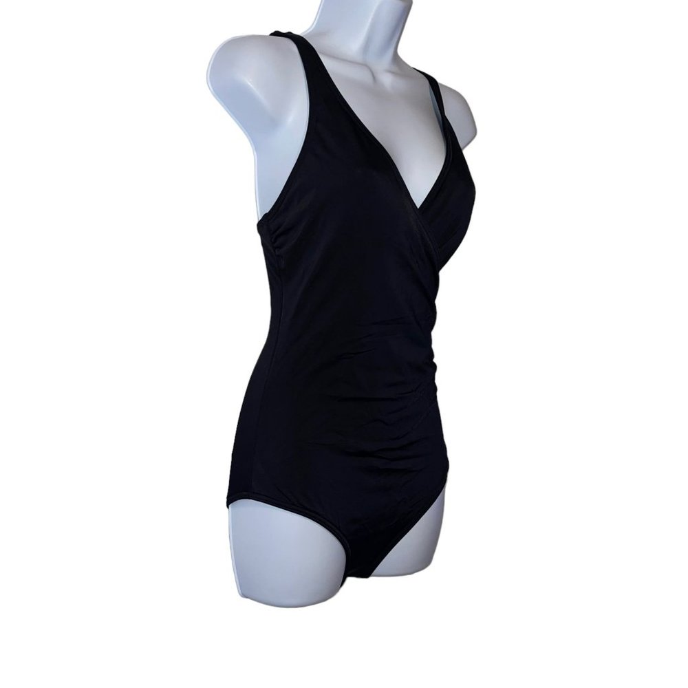 Lands End Womens One Piece Swimsuit 8 Swimwear Black Wire Free Bra Padding Beach - Picture 4 of 10